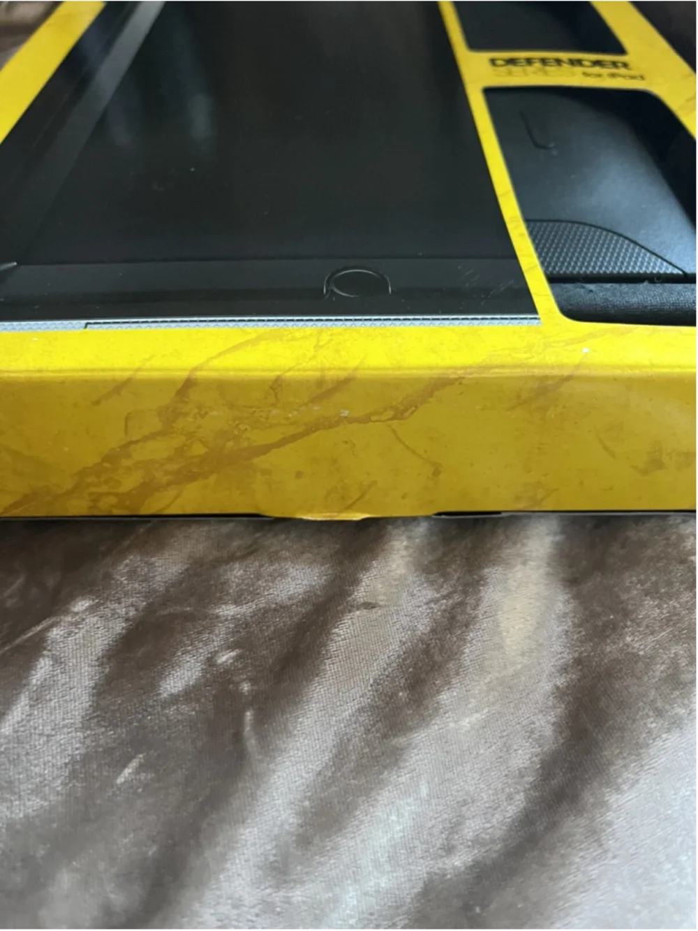 NEW OTTERBOX DEFENDER SERIES IPAD 1ST GENERATION BLACK APL2-IPAD1-WITH CUP